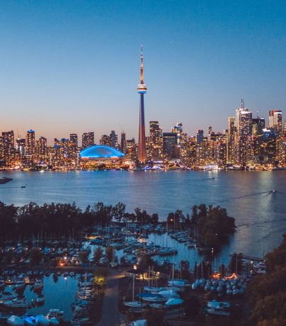 Toronto Skyline - Holidays to Ontario