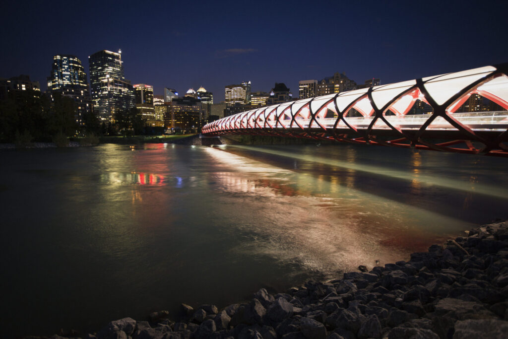 Edmonton, Peace Bridge - Holidays to Alberta