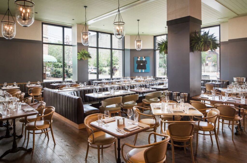 Restaurant - Perry Lane Savannah - Holidays to Georgia