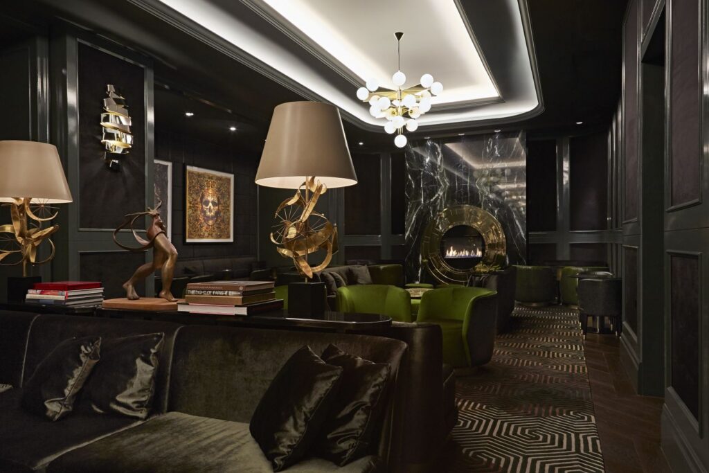 Mister C Bar - Bisha Hotel - Holidays to Toronto