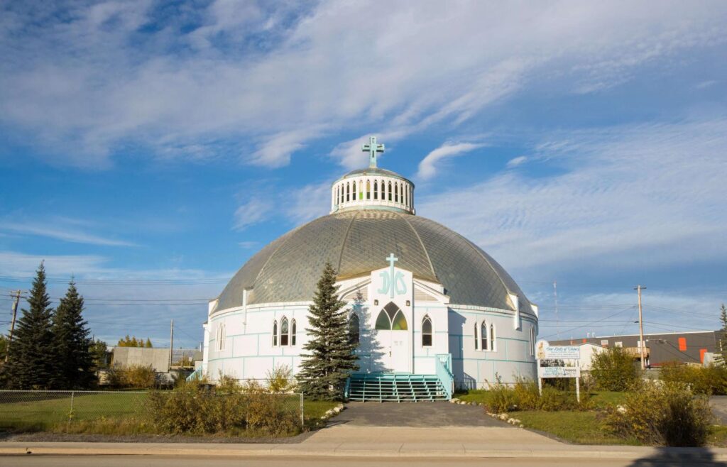 Inuvik- Yukon Arctic Explorer - Holidays to Yukon