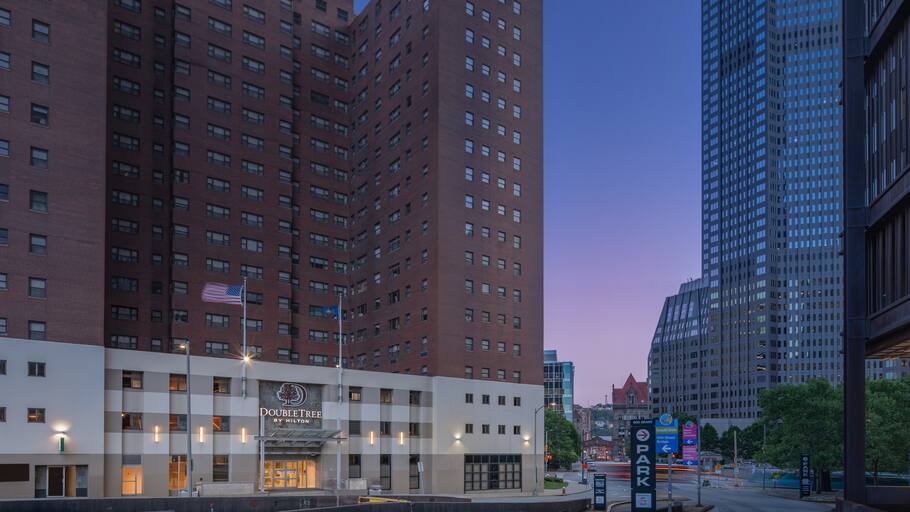 Exterior, doubletree by hilton pittsburgh downtown, pennsylvania