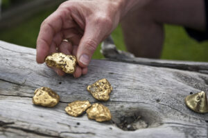 Gold Panning, Dawson City, Holidays to Yukon
