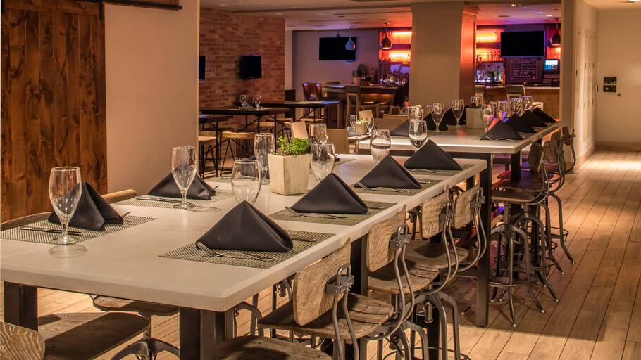 Bigelow Grill, doubletree by hilton pittsburgh downtown, pennsylvania