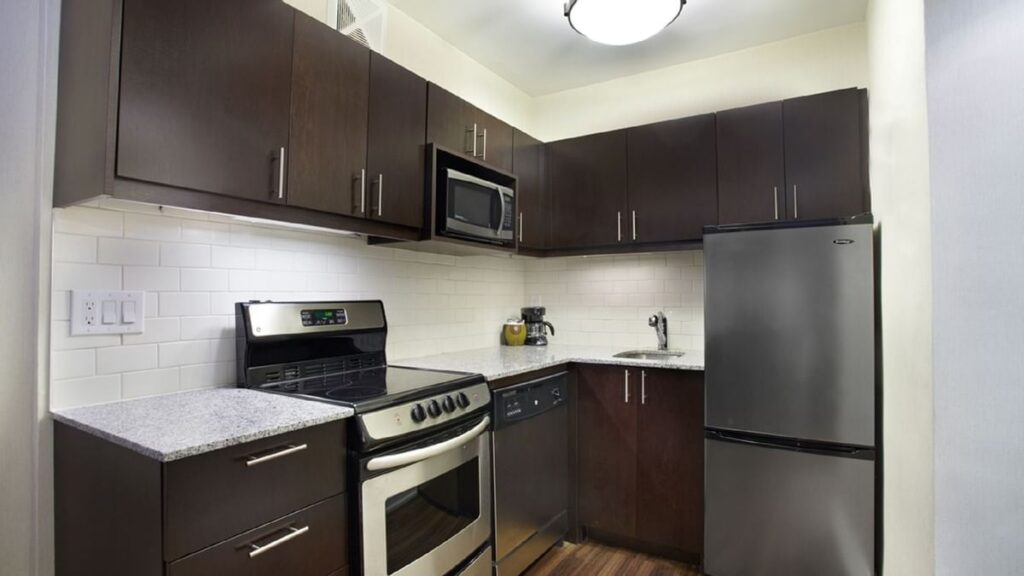 Town Inn Suites, Toronto Holiday, Ontario Holiday