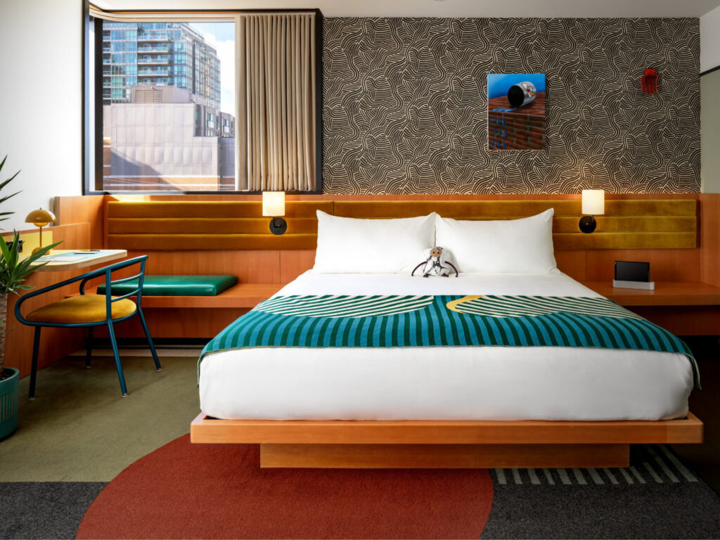 The Drake Hotel, Toronto Holiday, Holiday to Ontario