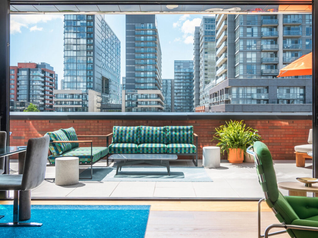 The Drake Hotel, Toronto Holiday, Holiday to Ontario