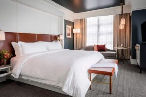 King Guestroom - Perry Lane Savannah - Holidays to Georgia