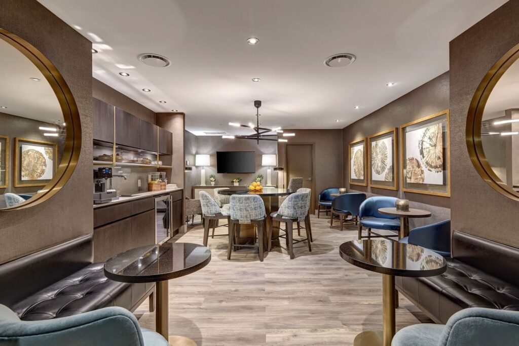 Town Inn Suites, Toronto Holiday, Ontario Holiday