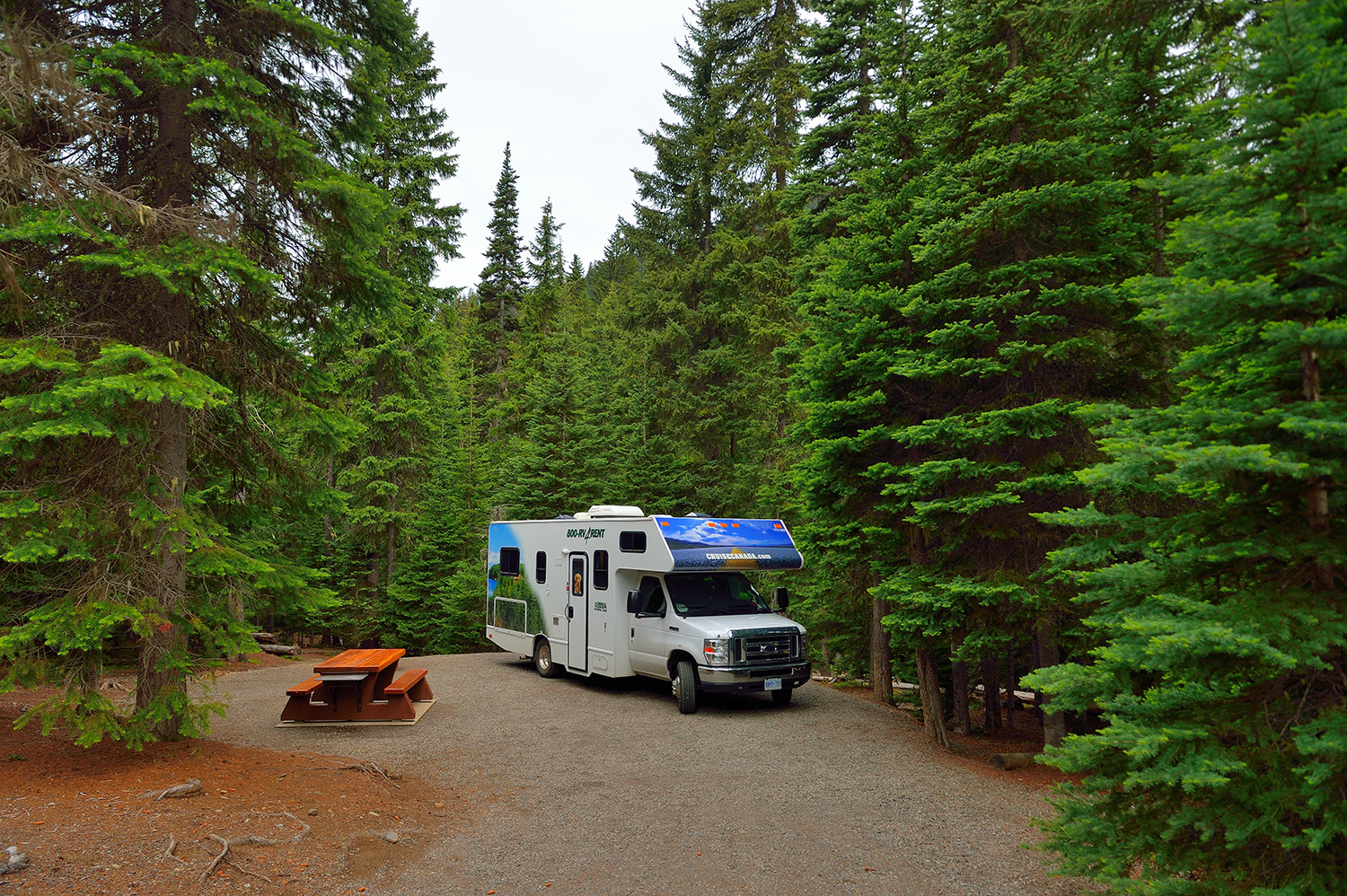 Save up to 20% on USA & Canada motorhome adventures